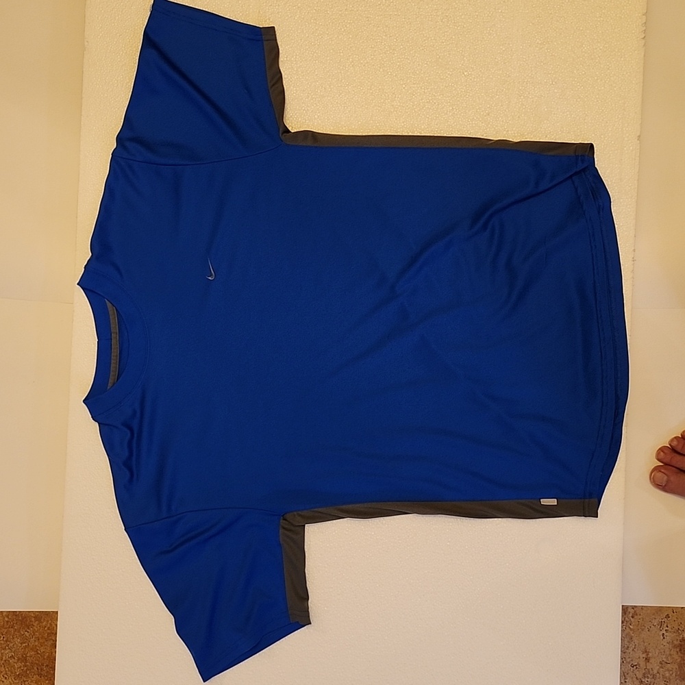 Mens Nike M Dri-Fit T-shirt